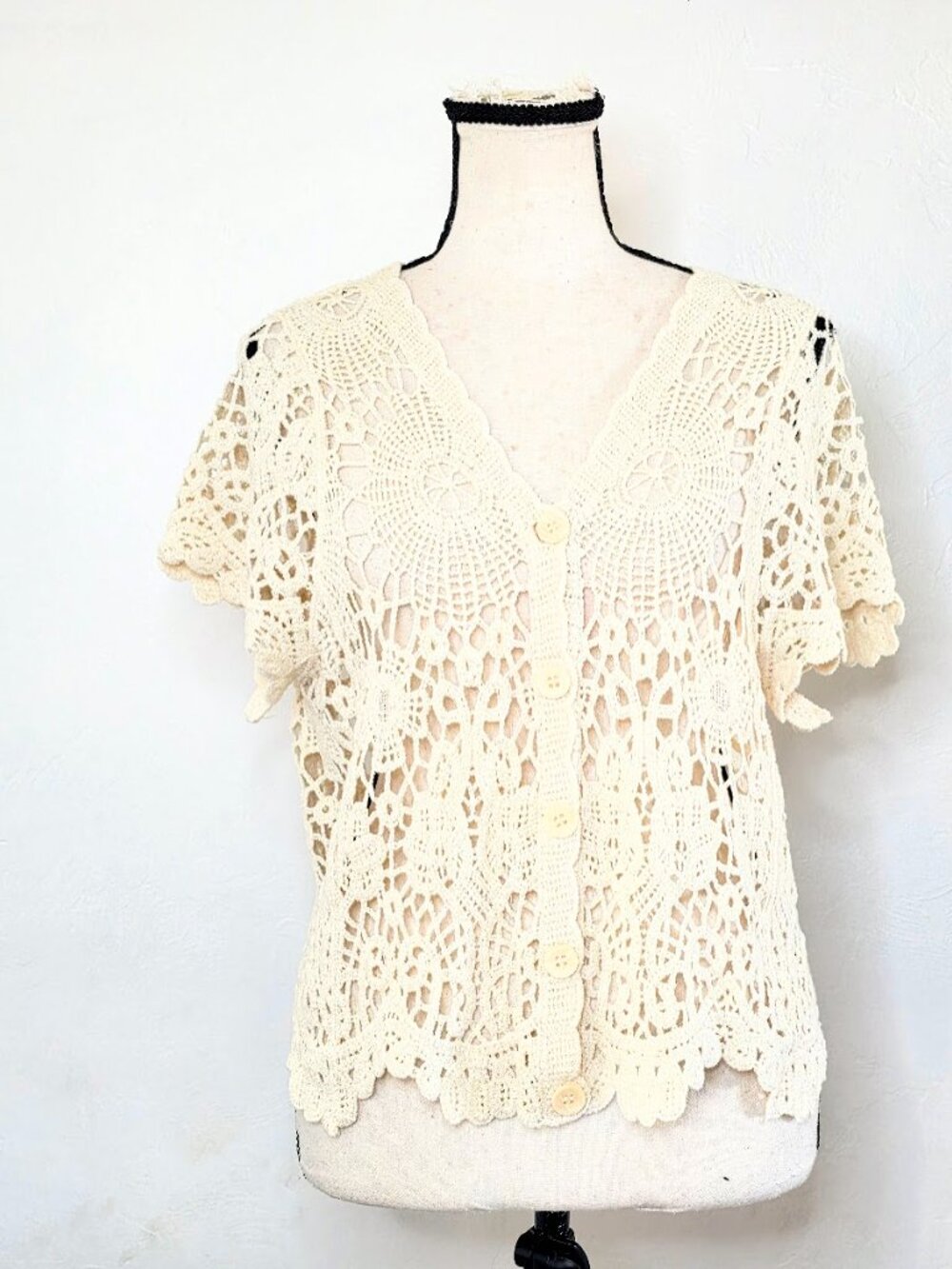Daytrip Crochet Lace Cardigan Top Buckle Cream Boho Festival EUC Size Small